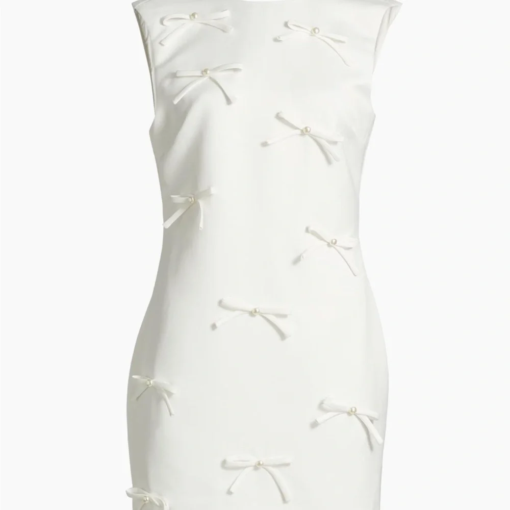 Elliatt Rose Bow White Dress with Bow and Pearl Accents NWT 🤍🤍🤍 - Picture 2 of 10